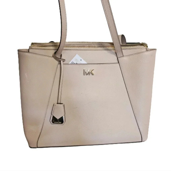 Michael Kors Maddie Tote - Picture 2 of 16